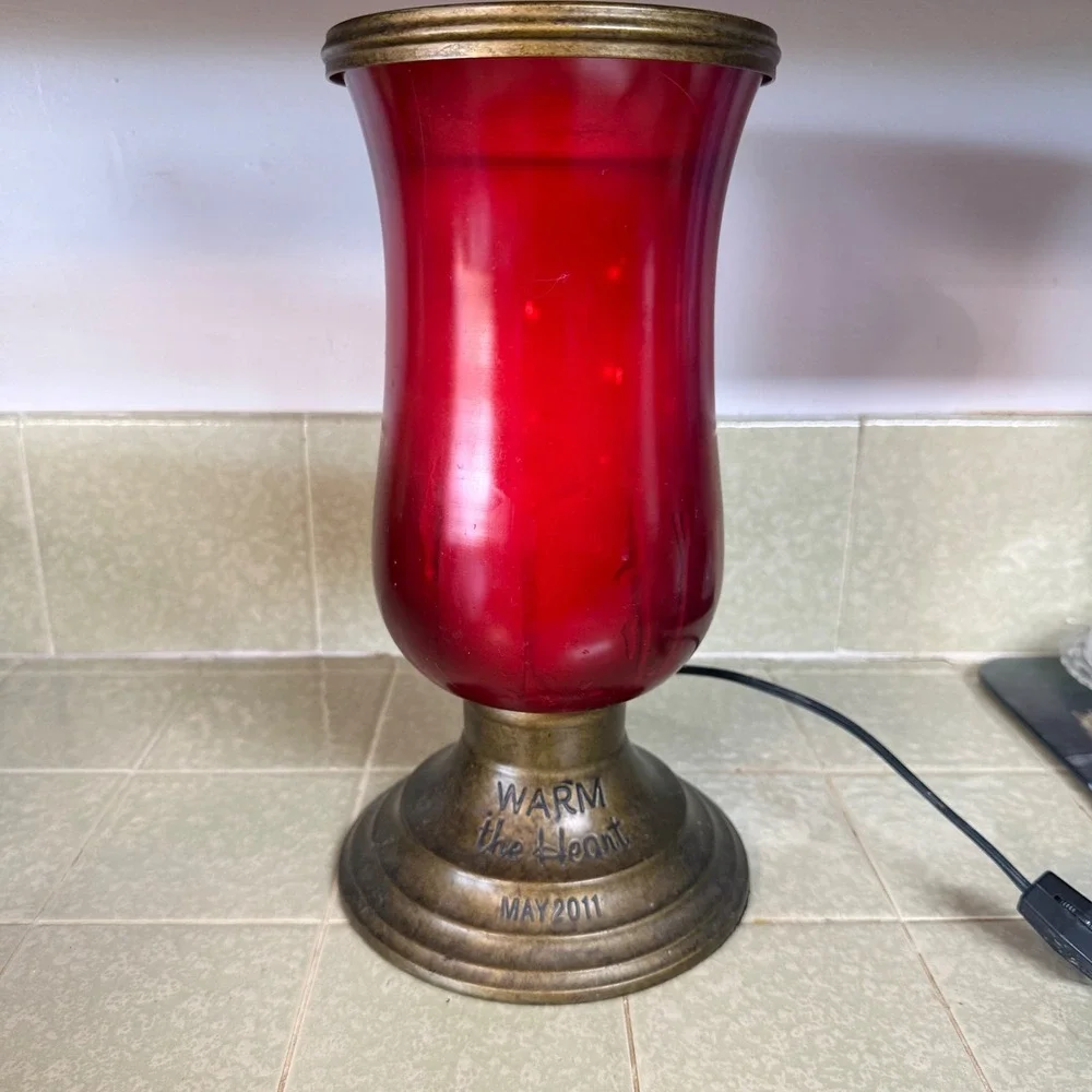 Scentsy Warm the Heart May‎ 2011 Red Glass Electric Wax Warmer Bronze Base